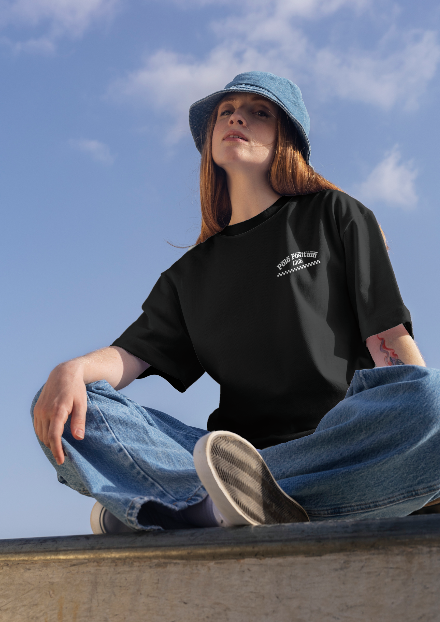 Pole Position Club - Model with black shirt racing motorsport